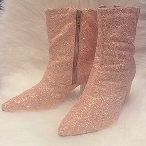 Pink glitter ankle boot.